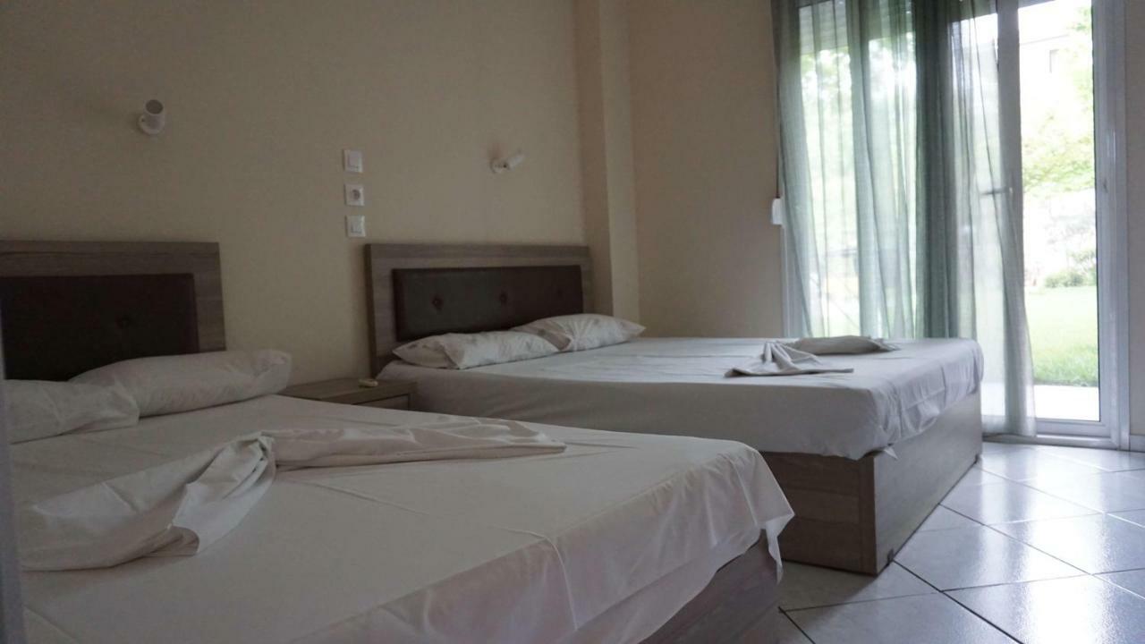 Priona Rooms Paralía Skotínis Bagian luar foto